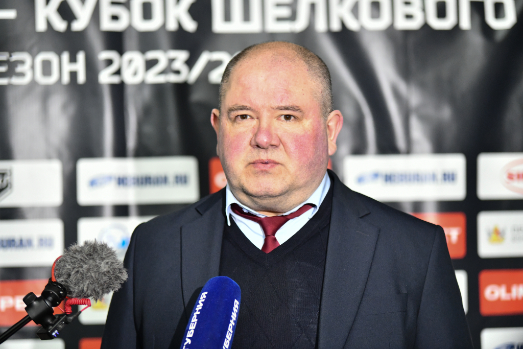 Альберт Логинов: "За то, как играла команда в третьем периоде, она должна извиниться перед болельщиками"
