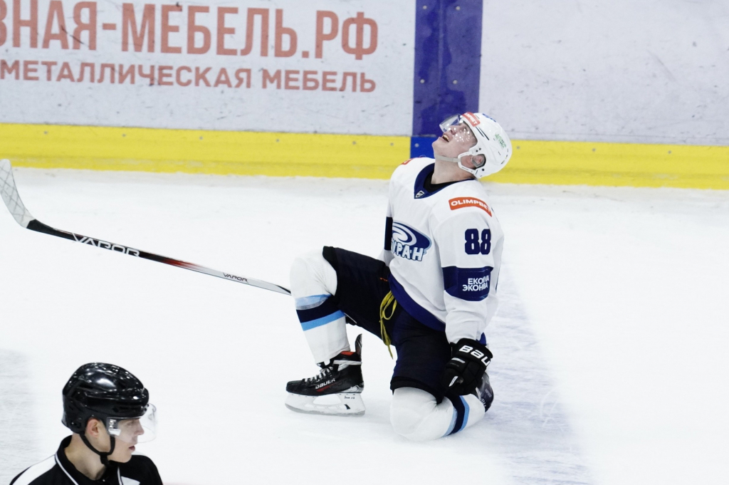 "Буран" берет очко в Тюмени